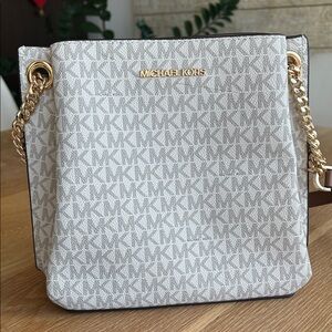 NWT Michael Kors Cream Shoulder Bag with Gold Accents